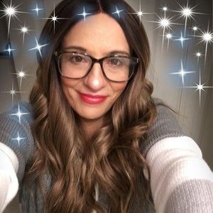 Meet your Posher, Carrie